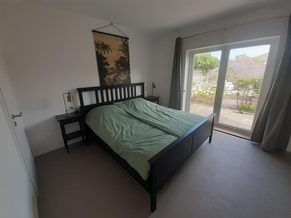 Huize De Koeie Hotel Westkapelle Bagian luar foto